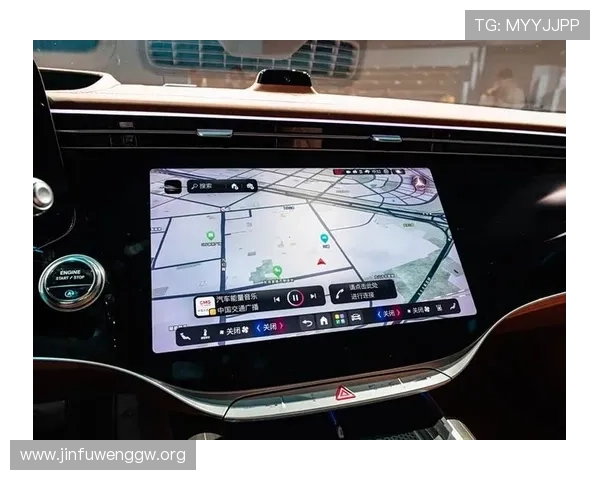 迈巴赫娱乐系统操作简便为驾驶者提供极致便捷体验